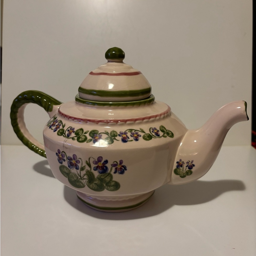 Vintage Floral Teapot with Violet Flowerswers. READ
